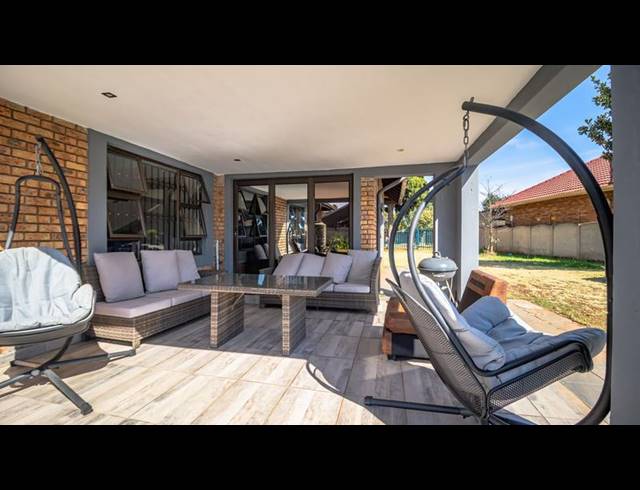 4 BEDROOM HOUSE FOR SALE IN SUNWARD PARK
